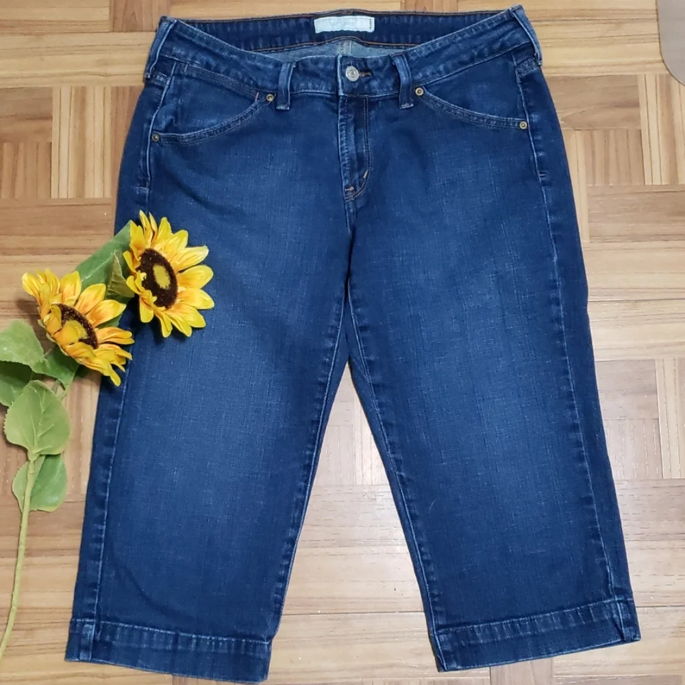 LEVI'S capri's - Picture 2 of 5